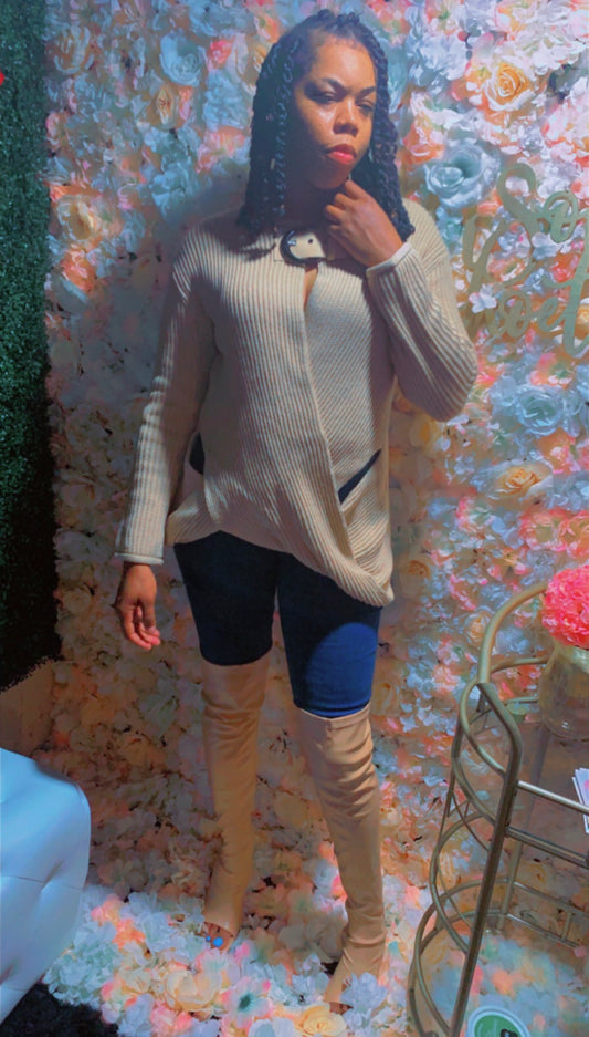 Buckle sweater